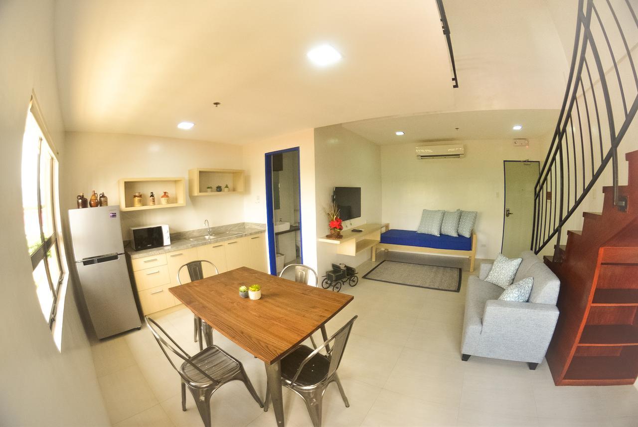 Felix Residences Cebu Extérieur photo