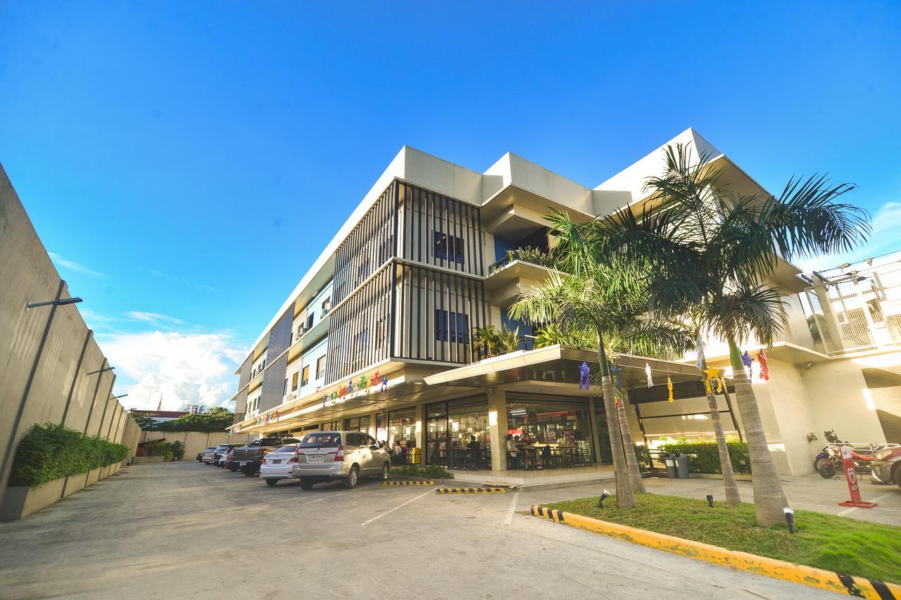 Felix Residences Cebu Extérieur photo