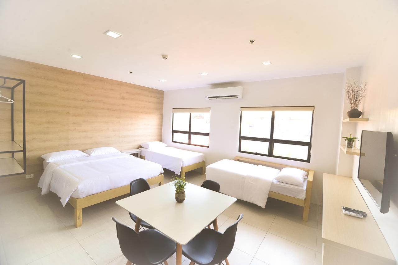Felix Residences Cebu Extérieur photo