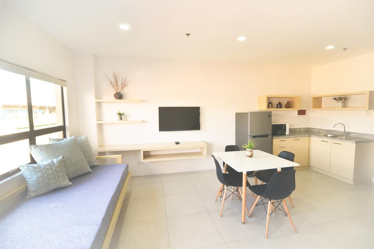 Felix Residences Cebu Extérieur photo
